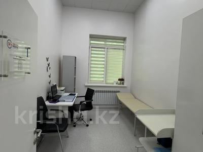Медцентры и аптеки · 215 м² за 275 млн ₸ в Астане, Есильский р-н