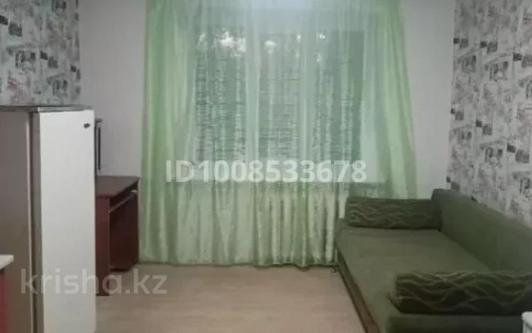 1 бөлме · 13 м², Сатпаева 5, бағасы: 145 000 ₸ в Усть-Каменогорске — фото 2