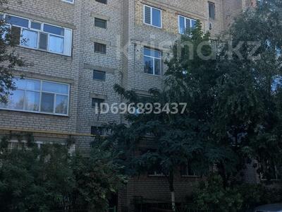 2-бөлмелі пәтер, 45 м², 5/5 қабат, 3укрупнённыйквартал 9 — Район старый базар, бағасы: 12 млн 〒 в 