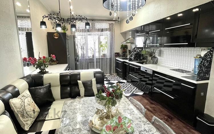 3-комнатная квартира · 106 м² · 9/13 этаж, Шевченко — Ауэзова за 75 млн ₸ в Алматы, Алмалинский р-н — фото 2
