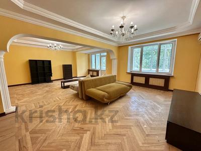 3-комнатная квартира · 106 м² · 3/5 этаж, Зенкова 94 за 700 000 ₸ в Алматы, Медеуский р-н