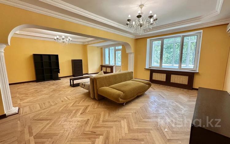 3-комнатная квартира · 106 м² · 3/5 этаж, Зенкова 94 за 700 000 ₸ в Алматы, Медеуский р-н — фото 2