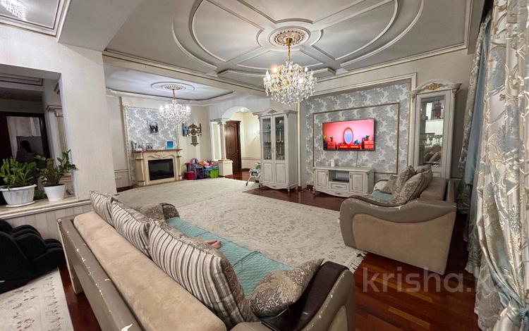 5-комнатная квартира · 200 м² · 12/12 этаж, Ракымжан Кошкарбаев 28 за 93 млн ₸ в Астане, Сарайшык р-н — фото 6