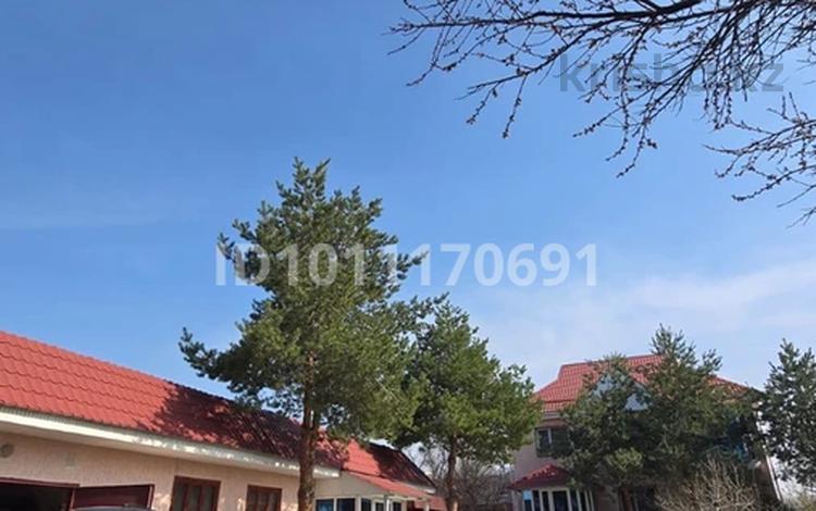 Жеке үй · 7 бөлме · 307 м² · 15 жүзд., Петрова 94 — Абая-Петрова, бағасы: 130 млн ₸ в Таразе — фото 2