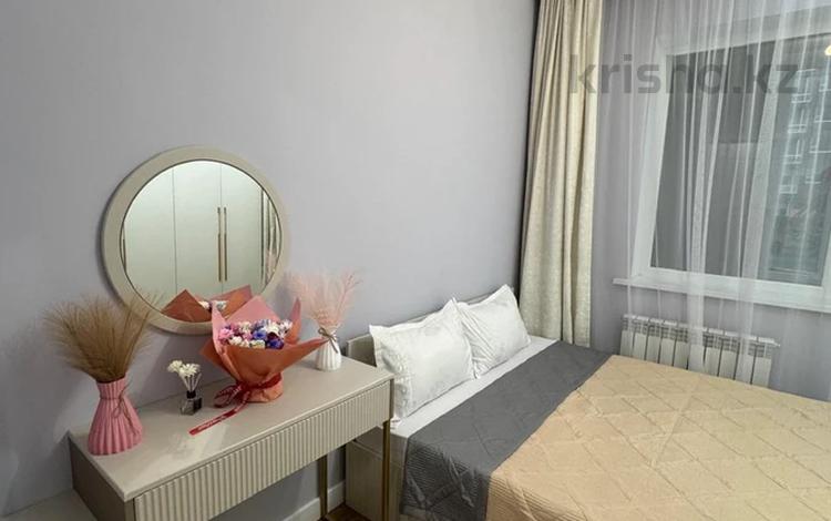 2-бөлмелі пәтер · 45 м² · 1/10 қабат, Просп. Кабанбай батыра 64, бағасы: 20 000 ₸ в Астане, Есильский р-н — фото 2