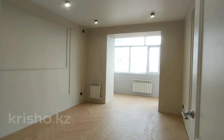 1-бөлмелі пәтер · 54 м² · 6/10 қабат, мкр Кунаева 52/2, бағасы: 22.5 млн ₸ в Уральске — фото 2