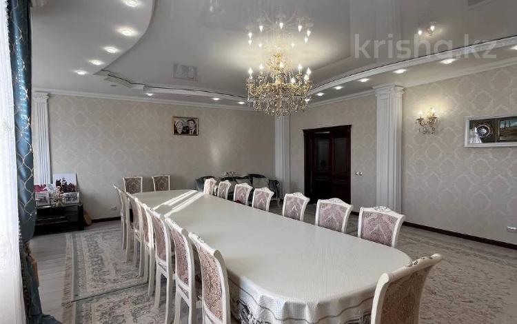 5-комнатная квартира · 210 м² · 3/4 этаж, Санкибай батыра за 61.5 млн ₸ в Актобе — фото 3