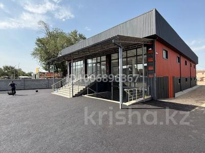 Свободное назначение, офисы, магазины и бутики, склады, общепит, салоны красоты, сельское хозяйство, бани, гостиницы и зоны отдыха, фитнес и спорт, медцентры и аптеки, образование, развлечения, конференц-залы, кабинеты и рабочие места, студии · 900 м² за 6.3 млн 〒 в Байтереке (Новоалексеевке)