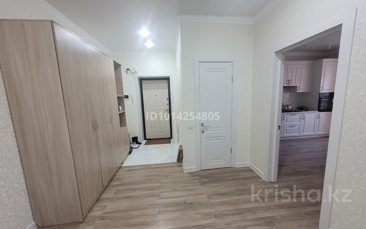 2-бөлмелі пәтер · 76 м² · 1/5 қабат, Алтын орда ш/а., Мкрн Батыс-2 40B, бағасы: 29.7 млн ₸ в Актобе, мкр. Алтын орда — фото 2