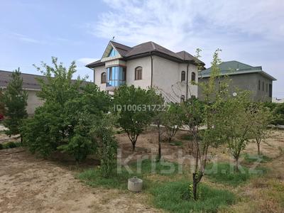 Часть дома · 7 комнат · 260 м² · 20 сот., Сапарбай Болыс переулок 4/7 — Камунизм 23 школа. ул сапарбай болыс 4/7 за 120 млн 〒 в Туркестане