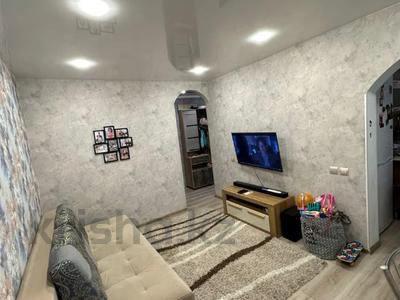2-комнатная квартира · 44.8 м² · 1/5 этаж, Вострецова 4 за 15 млн 〒 в Усть-Каменогорске