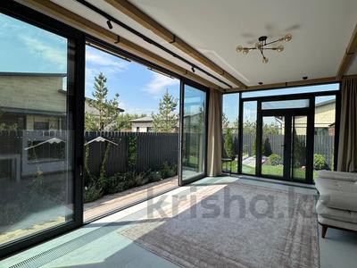 Отдельный дом · 4 комнаты · 200 м² · 6 сот., Alatau Village(котеджный городок) за 165 млн 〒 в Туздыбастау (Калинино)