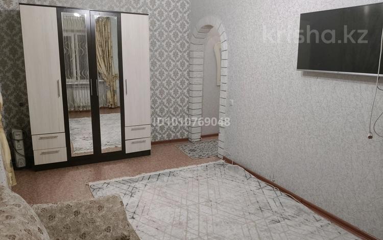 1-комнатная квартира · 32 м² · 4/5 этаж, мкр Акбулак, проспект джамбула 123 123 — проспект джамбула123 за 100 000 ₸ в Таразе — фото 3
