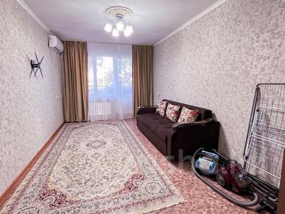 Продажа квартир в Жетысу обл.: 2-комнатная квартира · 46 м² · 3/5 этаж, Самал за 15.4 млн 〒 2-комнатная квартира · 46 м² · 3/5 этаж, Самал за 15.4 млн 〒 в Талдыкоргане, мкр Самал