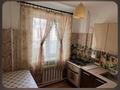 2-бөлмелі пәтер · 43 м² · 1/3 қабат, мкр Центральный, Достық (Дружба) 6 — Насиханың артында орналасқан, бағасы: 15 млн ₸ в Атырау — фото 3