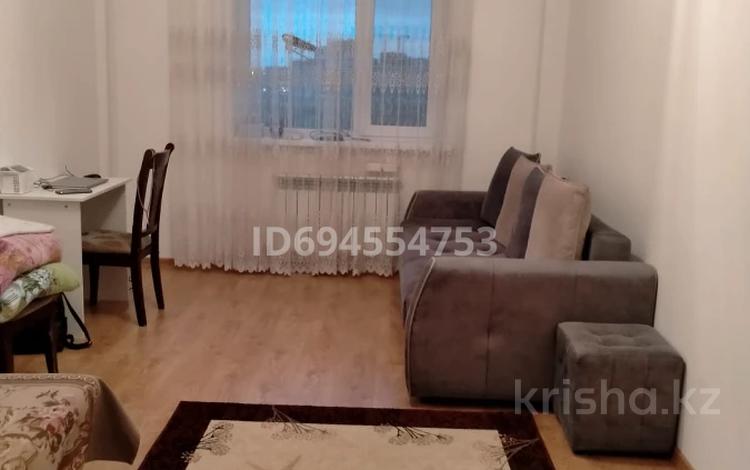 1-комнатная квартира · 38 м² · 8/9 этаж, мкр Пригородный, 38-ая 30 за 25 млн ₸ в Астане, Есильский р-н — фото 2
