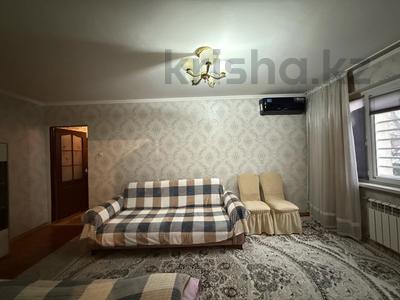 3-комнатная квартира · 56.1 м² · 2/5 этаж, Абдуразакова 6 за 26 млн ₸ в Шымкенте, Аль-Фарабийский р-н