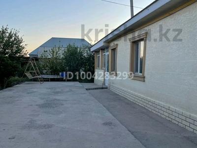 Жеке үй · 6 бөлме · 200 м² · 10 жүзд., Қайнар Бұлақ, Маркабат 19, бағасы: 40 млн ₸ в Шымкенте, Абайский р-н