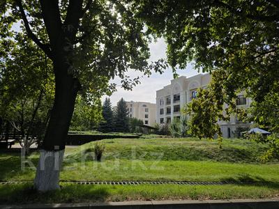 5-бөлмелі пәтер · 200 м² · 3/4 қабат, Мирас 53–64, бағасы: 800 000 ₸ в Алматы, Бостандыкский р-н