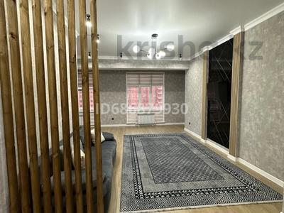 2-бөлмелі пәтер, 72 м², 6/10 қабат ай сайын, Микрорайон 18а 2, бағасы: 300 000 〒 в Актау