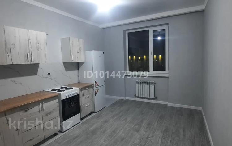 1-комнатная квартира · 42 м² · 7/12 этаж, мкр Калкаман-1, Калкаман 5Б — Ежемесячная оплата - 200 000 тг Коммунальные услуги, интернет оплачиваются отдельно сдается на длительный срок (минимум полгода) Проживание с домашними животными запрещается Не сдается для субаренды за 200 000 ₸ в Алматы, Наурызбайский р-н — фото 2