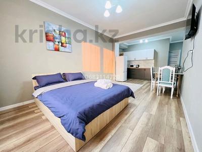 1-комнатная квартира, 47 м², 2/5 этаж посуточно, 1 мкр за 8 000 〒 в Туркестане