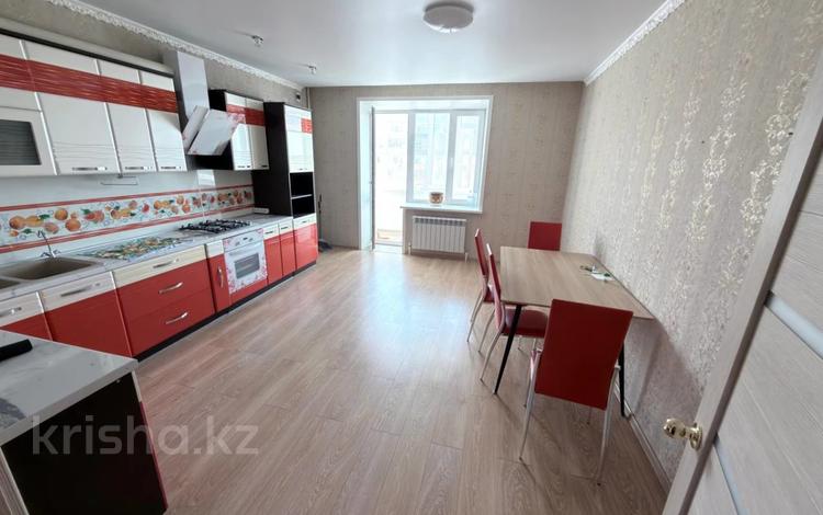 3-бөлмелі пәтер · 107 м² · 7/9 қабат, Нурсултана Назарбаева 197/А, бағасы: 53 млн ₸ в Костанае — фото 2