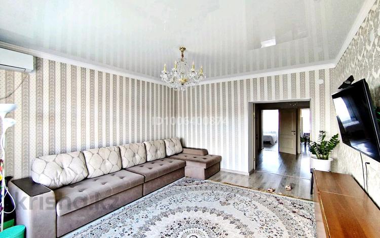 3-комнатная квартира · 95.7 м², мкр. Алтын орда, С.Байшева 7А за 32 млн ₸ в Актобе — фото 22
