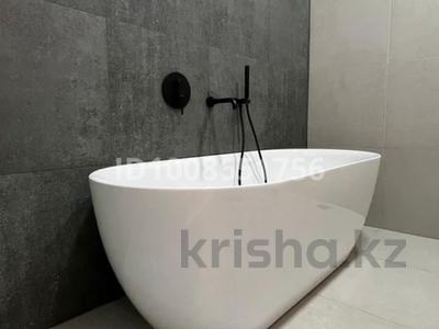 2-комнатная квартира · 100 м² · 1/5 этаж, мкр. Алтын орда, Мкр.Батыс-2 351 за 37.5 млн 〒 в Актобе