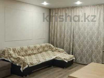 2-бөлмелі пәтер · 50 м² · 1/4 қабат, Бауыржан Момышулы 32 — Ауезова - Бауыржан Момышулы, бағасы: 12 000 ₸ в Экибастузе