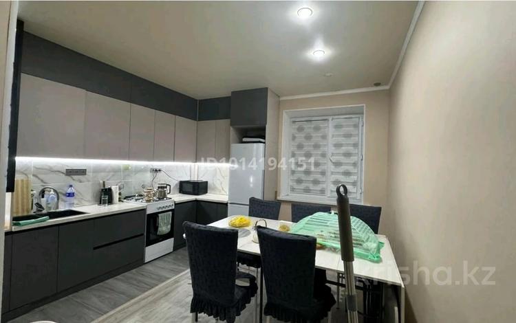 2-комнатная квартира · 50 м² · 2/2 этаж, Аблайхана 3 — Базар Іске Сәт за 13 млн ₸ в Шу — фото 2