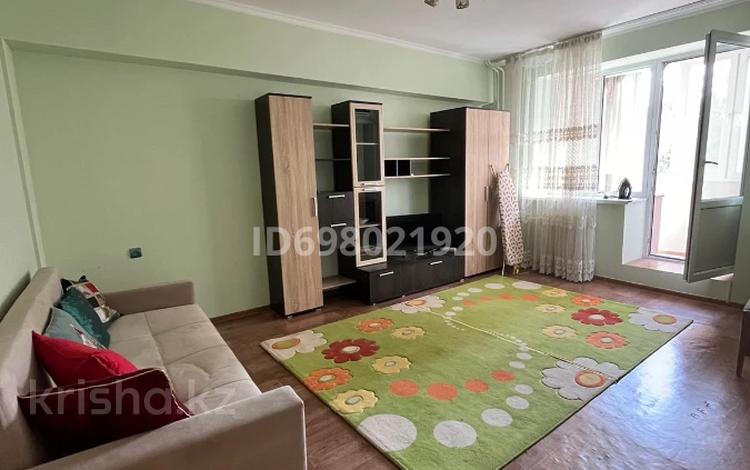 1-комнатная квартира, 37 м², 4/5 этаж помесячно, Макатаева 32/2