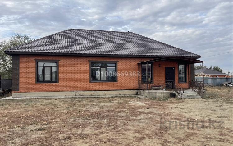 Часть дома · 6 комнат · 180 м² · 15 сот., Степная — Рядом школа есет батыра за 50 млн 〒 в Актобе, жилой массив Жилянка — фото 2