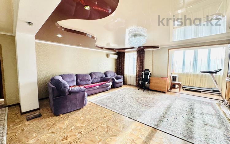 4-бөлмелі пәтер · 130 м² · 4/9 қабат, Бабатайулы — Small, бағасы: 63 млн ₸ в Семее — фото 2