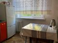 1-комнатная квартира · 46 м² · 2/5 этаж, Майкудук, Майкудук, 12й микрорайон — Супермаркет Аян 34 школа за 10 000 ₸ в Караганде, Алихана Бокейханова р-н — фото 2
