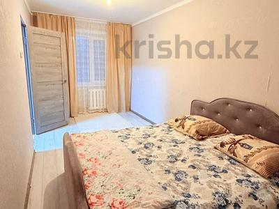 1-комнатная квартира · 46 м² · 2/5 этаж, Майкудук, Майкудук, 12й микрорайон — Супермаркет Аян 34 школа за 10 000 ₸ в Караганде, Алихана Бокейханова р-н