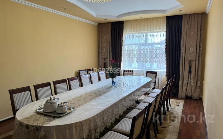 Жеке үй · 8 бөлме · 188.3 м² · 8 жүзд., Массив Арай, ул. Марау ана, бағасы: 50 млн ₸ в Таразе — фото 2