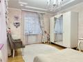Часть дома · 9 комнат · 367 м² · 6 сот., мкр Михайловка , Крылова за 140 млн ₸ в Караганде, Казыбек би р-н — фото 12