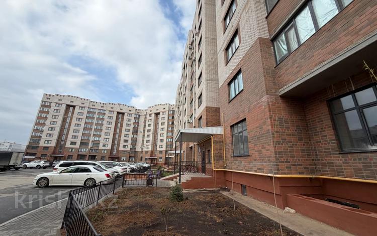 3-комнатная квартира · 131.7 м² · 9/9 этаж, мкр. Алтын орда за 31 млн ₸ в Актобе — фото 10