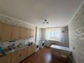 1-комнатная квартира · 45 м² · 1 этаж, мкр Нурсая за 130 000 ₸ в Атырау