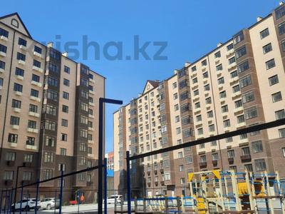 2-бөлмелі пәтер · 71.2 м² · 2/10 қабат, мкр Нурсая, Т. Жумагалиева 10, бағасы: 32 млн ₸ в Атырау