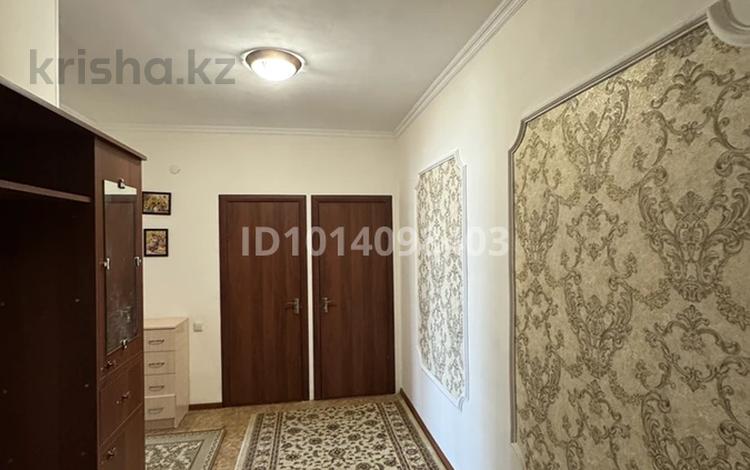 1-комнатная квартира · 60 м² · 2/5 этаж, мкр Байтерек 41 за 100 000 ₸ в Таразе — фото 2
