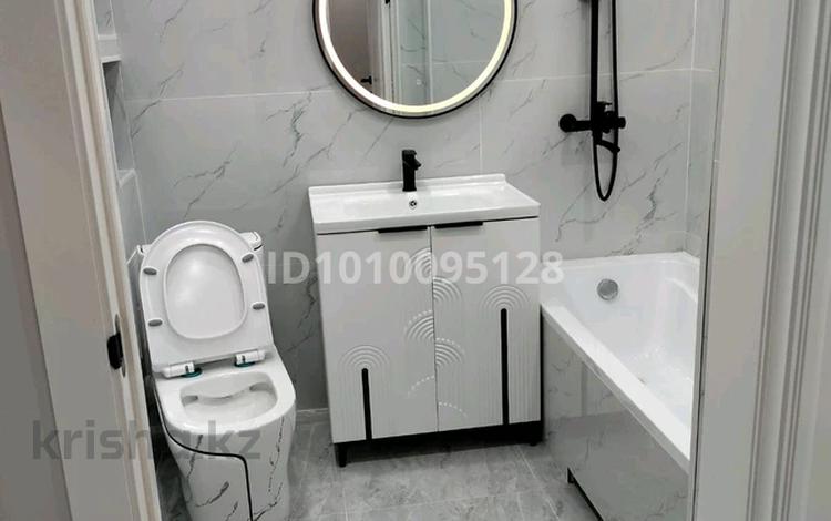 2-комнатная квартира · 56.5 м² · 5/12 этаж, мкр 112 квартал, Квартал 189 85 за 33 млн ₸ в Шымкенте, Туран р-н — фото 2