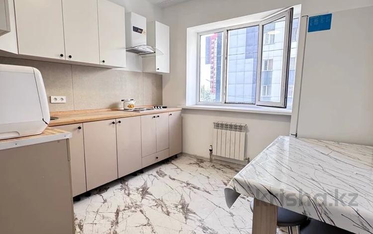 2-бөлмелі пәтер · 55 м² · 2/12 қабат, мкр Акбулак, Дарабоз, бағасы: ~ 32.8 млн ₸ в Алматы, Алатауский р-н — фото 2