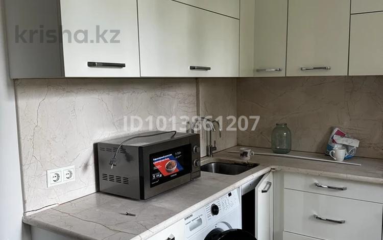 3-бөлмелі пәтер · 65 м² · 1/5 қабат, Шашкина — Аль-Фараби - Шашкина, бағасы: 500 000 ₸ в Алматы, Бостандыкский р-н — фото 3