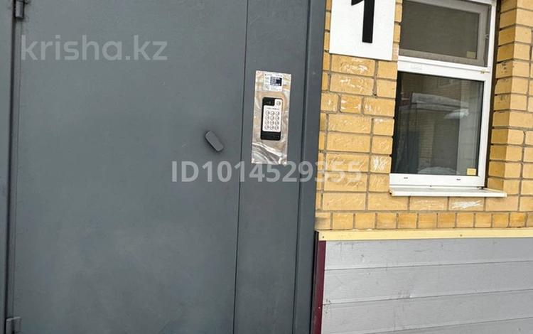 2-комнатная квартира · 56 м², мкр. Алтын орда, Санкібай батыр 38 Д за 25 млн ₸ в Актобе — фото 2