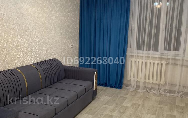 1-комнатная квартира · 40 м² · 3/5 этаж, 10 микрорайон 11 за 100 000 ₸ в Таразе — фото 2