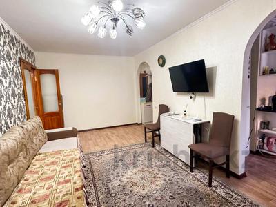 3-комнатная квартира · 55 м² · 2/4 этаж, Достык 22 — Центр за 20.3 млн 〒 в Талдыкоргане