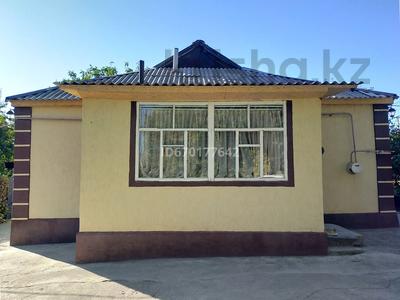 Жеке үй · 4 бөлме · 80 м² · 10 жүзд., Ул.Танжарык — По улице Достық рядом с детской площадкой, по улице таңжарық возле РЭС-а, бағасы: 22 млн ₸ в Ленгере