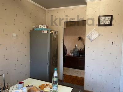 Продажа квартир в Алматы: 2-комнатная квартира · 53 м² · 5/5 этаж, мкр Аксай-3Б за 29.5 млн 〒 2-комнатная квартира · 53 м² · 5/5 этаж, мкр Аксай-3Б за 29.5 млн 〒 в Алматы, Ауэзовский р-н